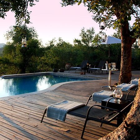 Mbizi Bush Lodge 팔라보르와 외부 사진