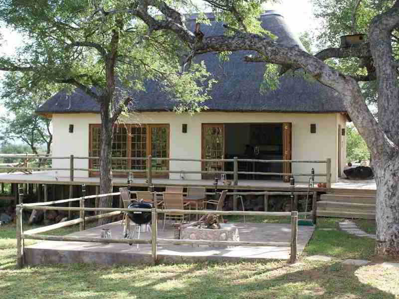 Mbizi Bush Lodge 팔라보르와 외부 사진