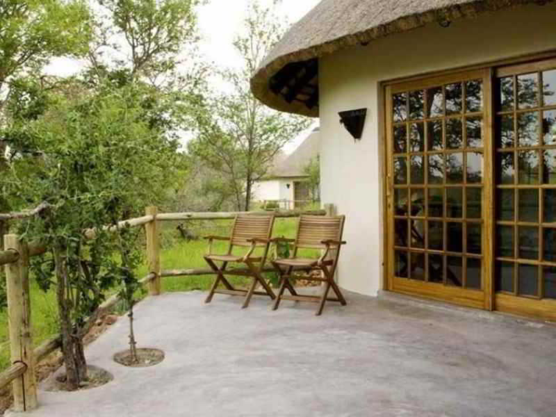 Mbizi Bush Lodge 팔라보르와 외부 사진