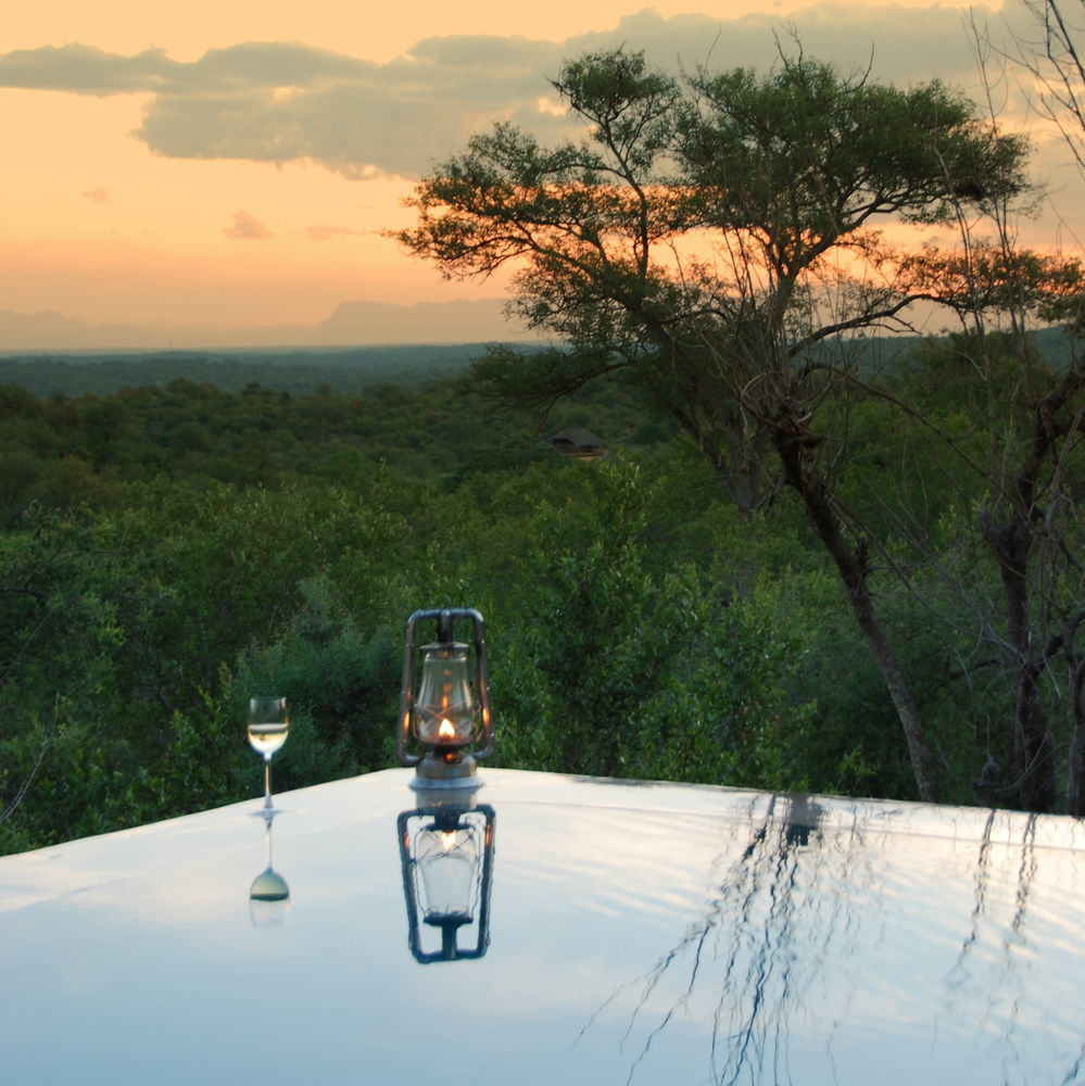 Mbizi Bush Lodge 팔라보르와 외부 사진