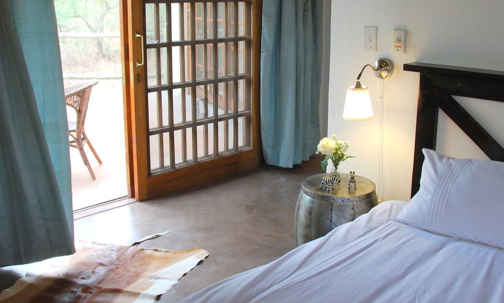 Mbizi Bush Lodge 팔라보르와 외부 사진